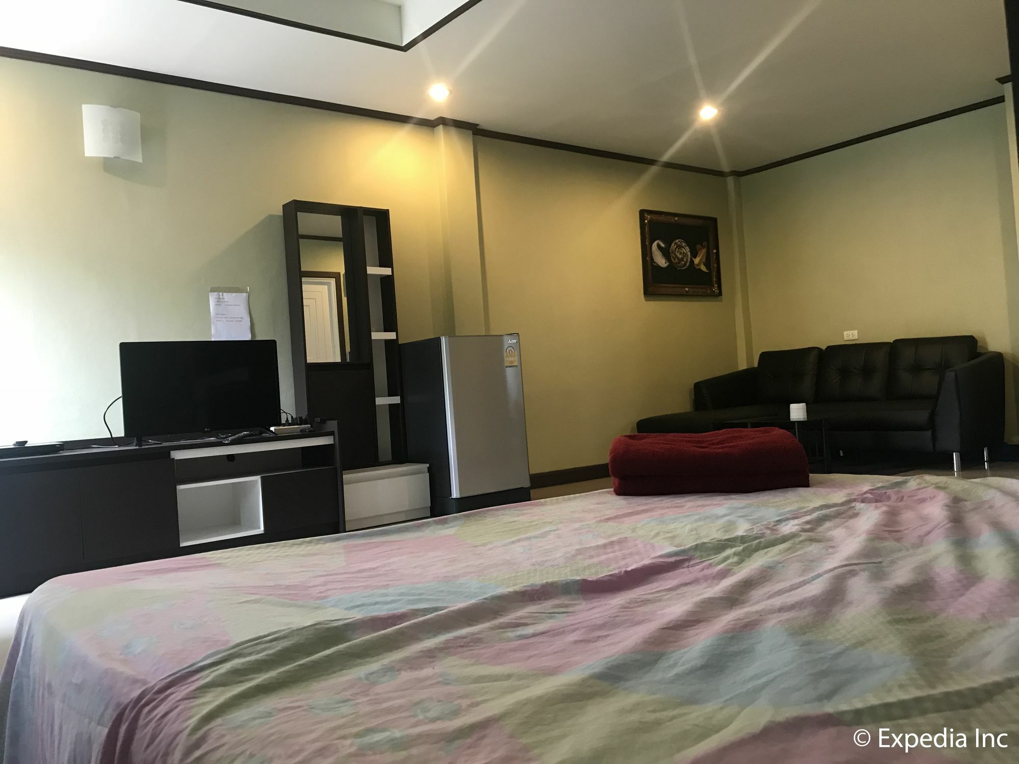 Burnout Guesthouse パッタヤー エクステリア 写真